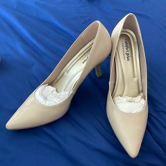 comfort plus by Predictions Shoes Tan Pumps Poshmark